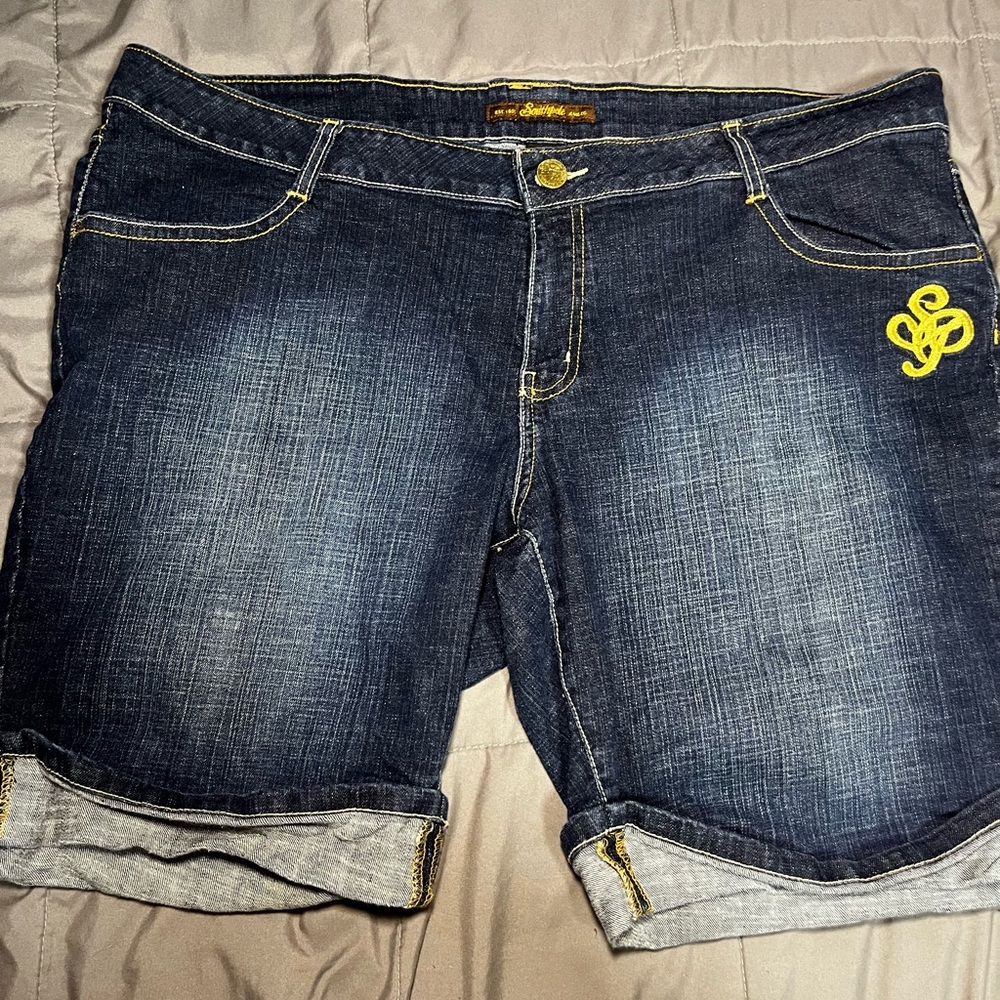 Vintage South Pole Denim Shorts Dark Wash Women’s Size 24‎ Gold Embroidery Y2K